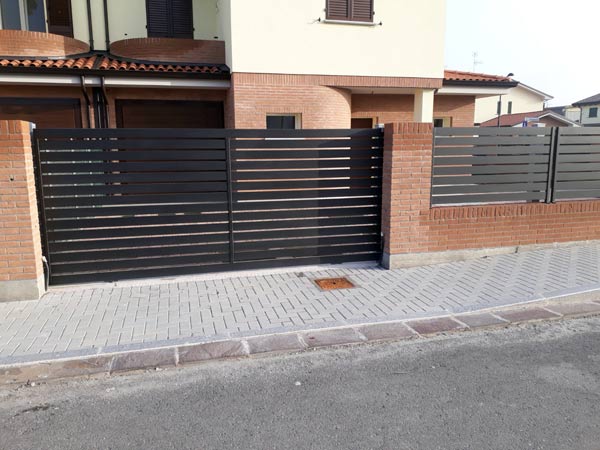 Cancelli scorrevoli su misura